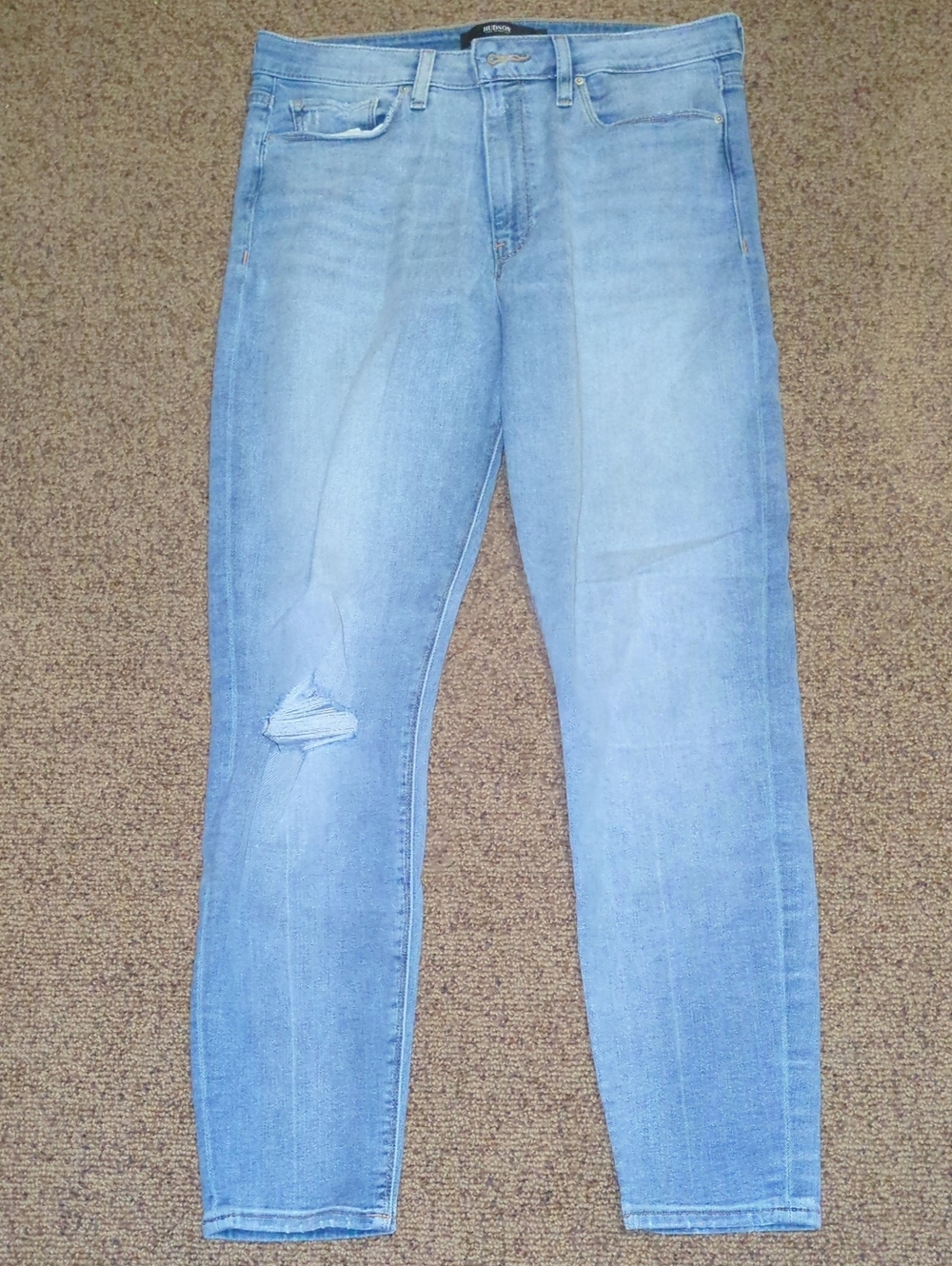 Hudson Jeans Light Wash Skinny Jeans with Knee Distress